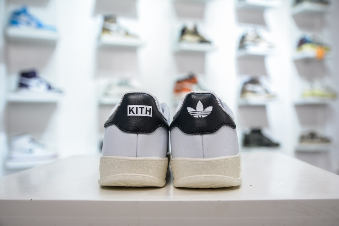 Adidas originals Gazelle Indoor ×KITH co-branded casual, comfortable, lightweight and wear-resistant low-top sneakers IE2572