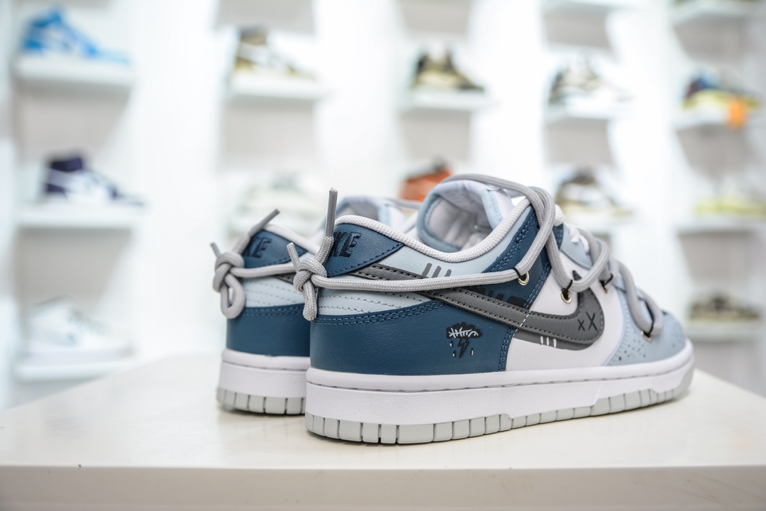 YC version of the original Nike Dunk Low Pure Platinum lazy weekend blue gray white DV0831-101