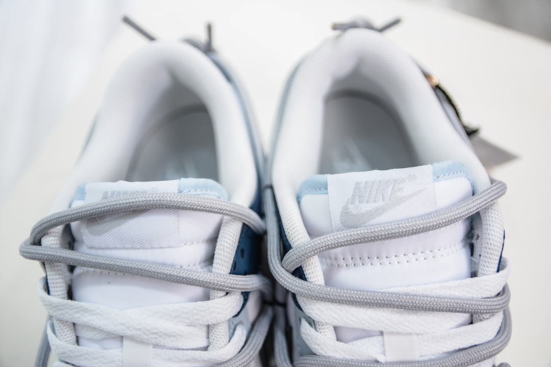 YC version of the original Nike Dunk Low Pure Platinum lazy weekend blue gray white DV0831-101