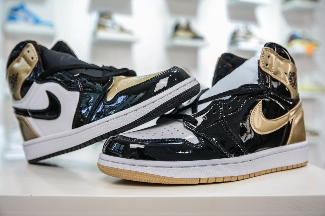 260 Air Jordan AJ1 ComplexCon Gold Top 3 黑金鸳鸯 861428-001