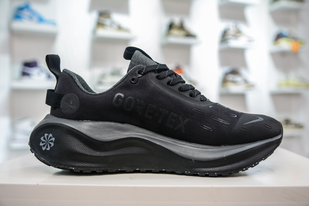 200 Nike  Infinity Run 4 Gore-Tex 耐克防水公路助力畅跑鞋  FB2197-002