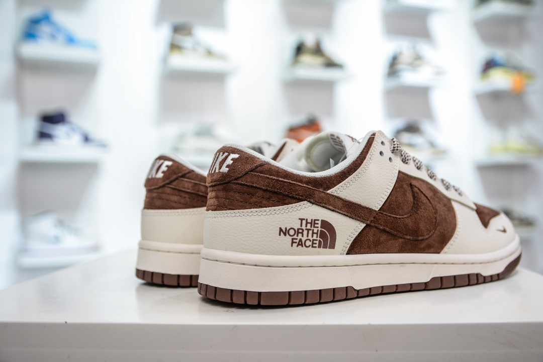 280 The North Face x Nike Dunk Low 米棕翻毛  XD6188-022