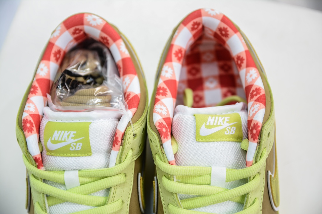 Dunk SB Low Custom Series Mustard Green Lobster Color BV1310-566