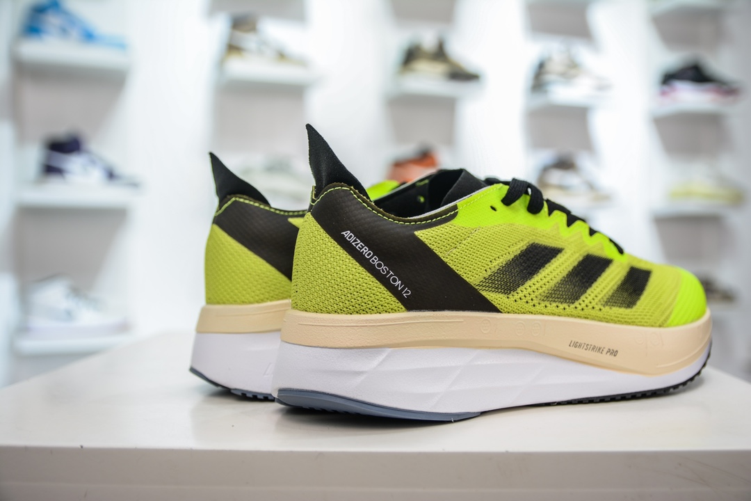 200 AD Adizero Boston 11 夏季透气网眼竞速跑鞋 HP9705