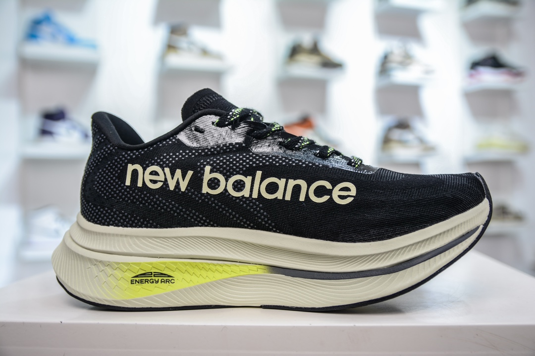 220 New Balance FuelCell 新百伦NB系列超轻量化低帮休闲运动慢跑鞋 MRCXBK3