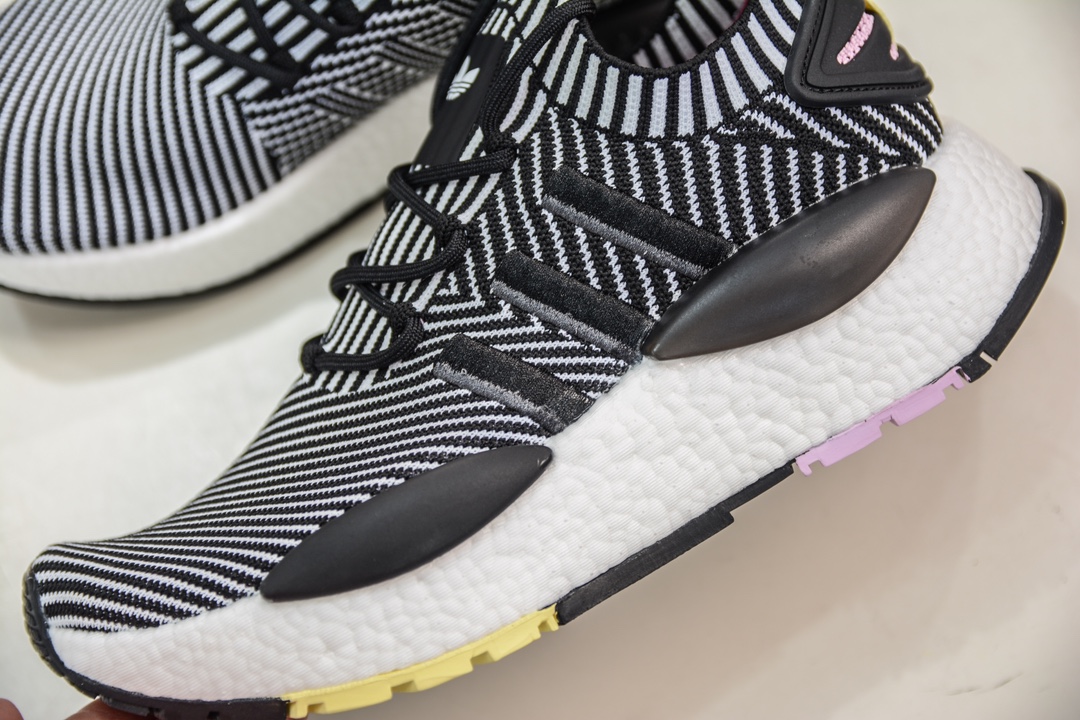 220  Adidas Originals NMD V3 Boost 百搭单品 爆米花缓震跑鞋  IE9594