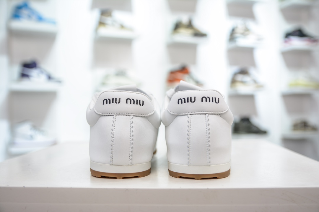 280 Miu Miu “青春跳脱” 24早春款德训鞋