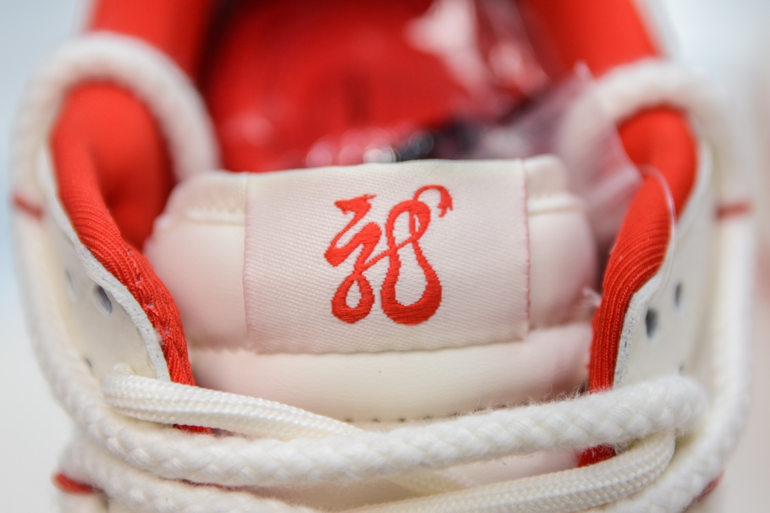 300 Nk SB Dunk Low LV联名-绑带中国红限定 SJ2068-228