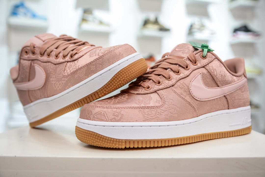 240  Clot x Nike Air Force 1 Premium 粉丝绸 双层面料  CJ5290-600