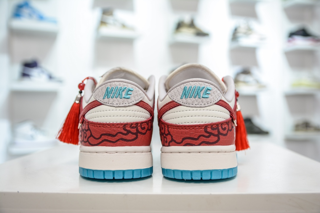 200 Nike SB Dunk Low 莓刻 云起祥龙  FZ5065-112