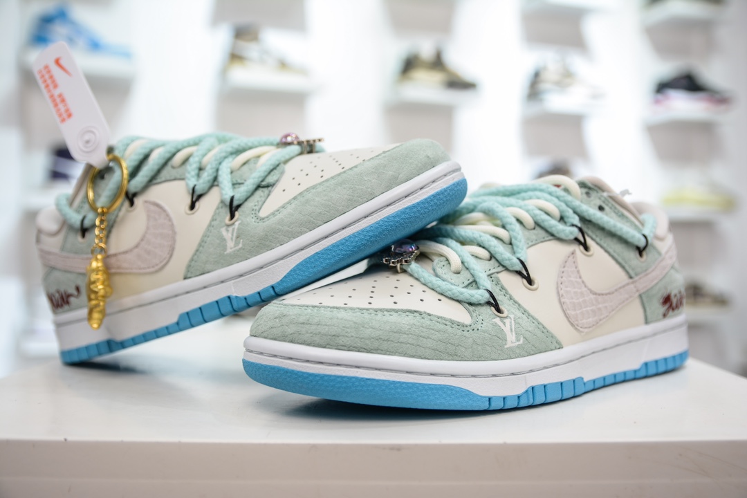 300 Nike SB Dunk Low 龙年限定 龙腾四海 SJ2068-230