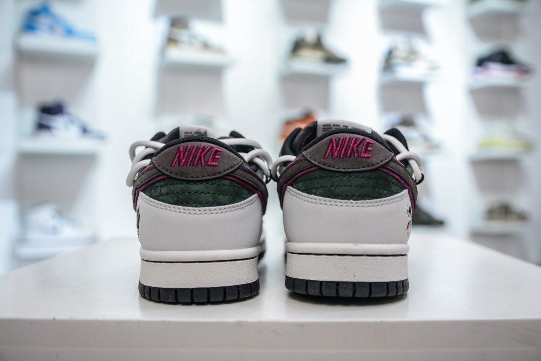 300 Otomo Katsuhiro x Nike Dunk Low 大友克洋联名  CT0856-102