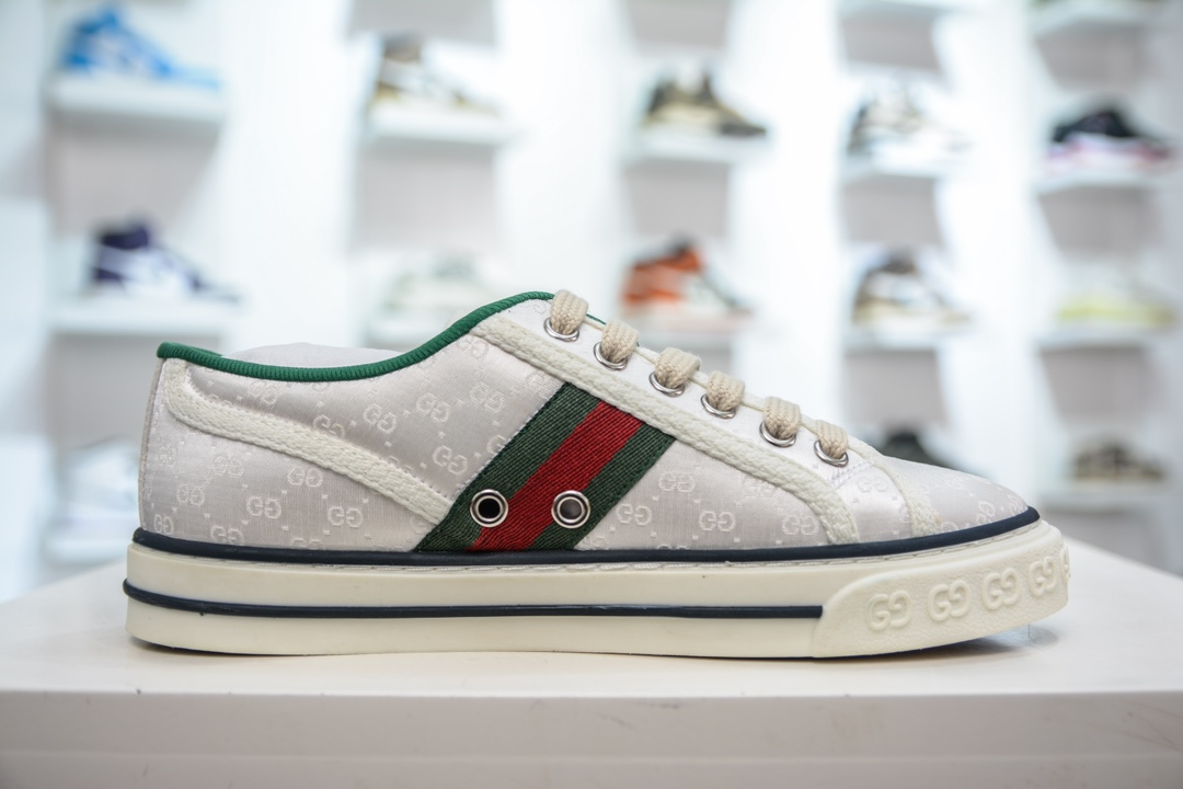 400 Gucci Tennis 1977 Print Sneaker古驰帆布印花复古休闲运动板鞋