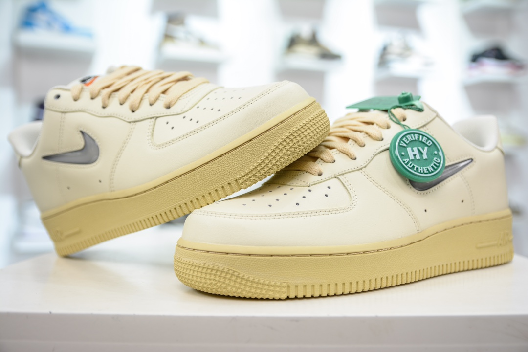 200 Nike Air Force 1 Low '07 LX "Certified Fresh" 防滑耐磨  DO9456-100