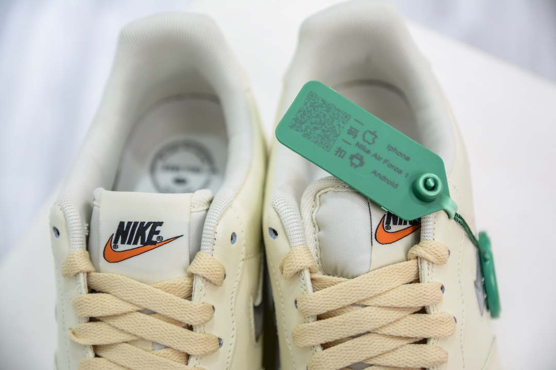 200 Nike Air Force 1 Low '07 LX "Certified Fresh" 防滑耐磨  DO9456-100