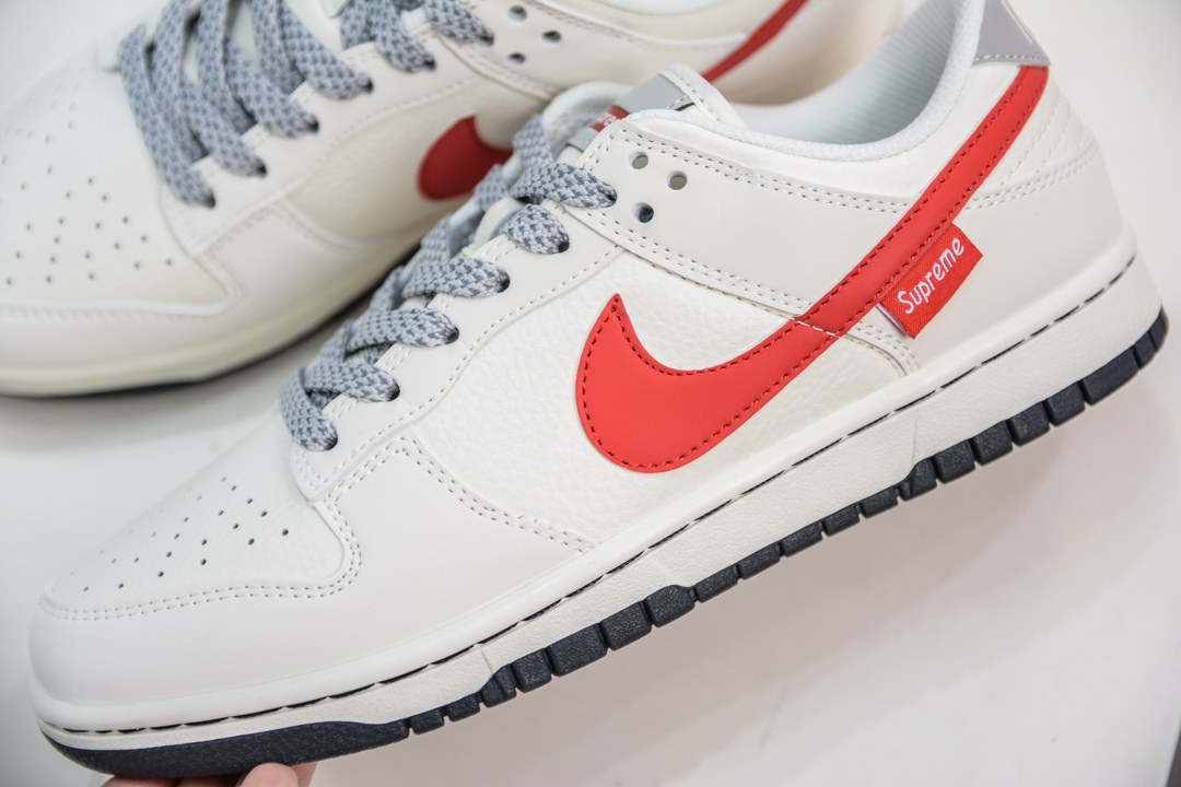 Supreme x Nike Dunk Low DQ1098-333