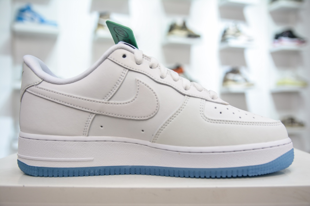 200 NK Air Force 1 Low 空军一号低帮百搭休闲运动板鞋  DA8301-100