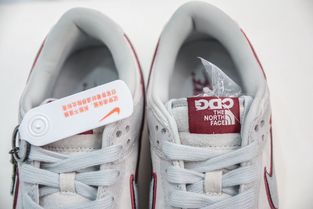 300 The North Face x Nike Dunk Low CDG 红  DQ1098-336