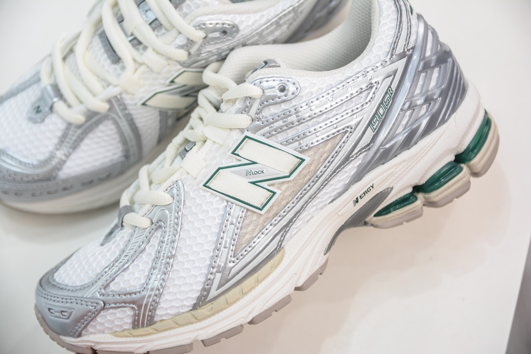 200 T版纯原 New Balance M1906REE 白银 NB新百伦系列复古老爹风休闲运动慢跑鞋