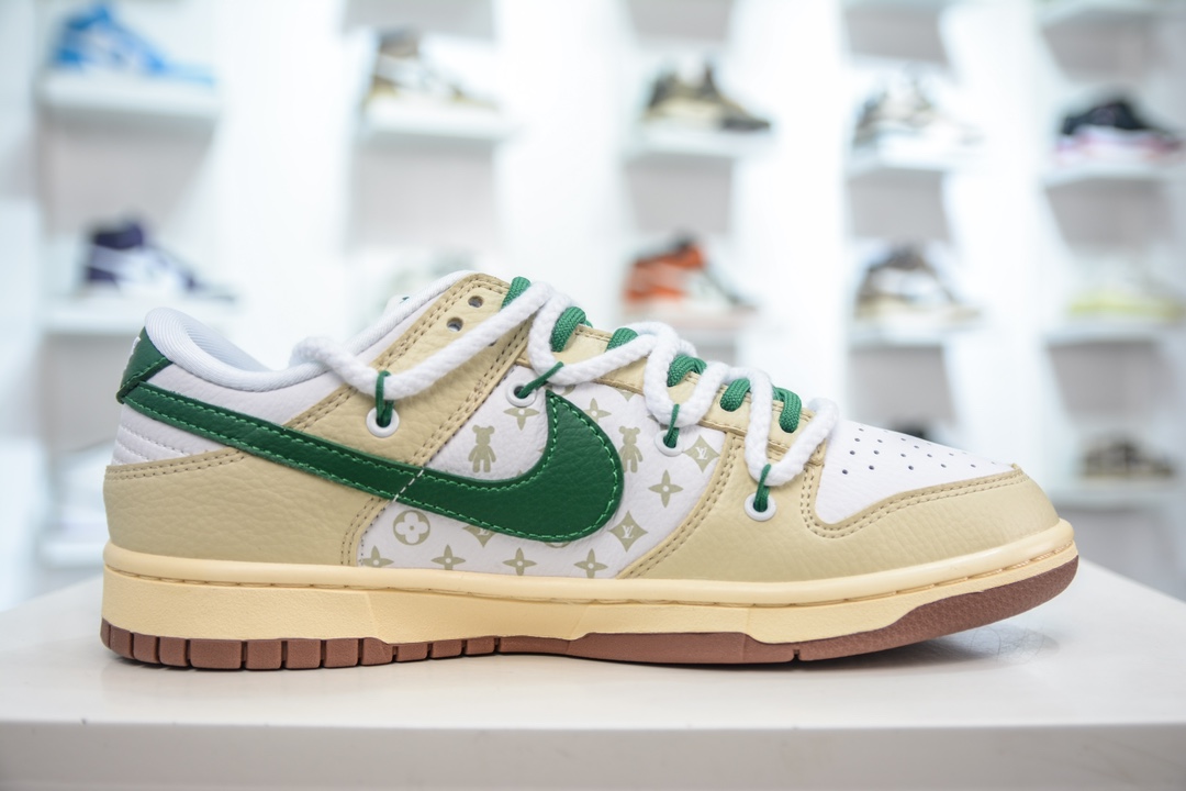 300 LV x Nike Dunk Low 米黄绿暴力熊 SJ2068-246