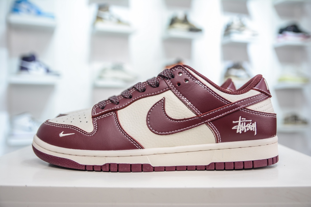 280 Stussy x Nike Dunk Low 斯图西 酒红满天星 BB9898-001
