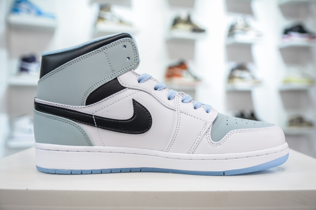 220 原装Air Jordan 1 Mid 中帮篮球鞋 DV1308-104