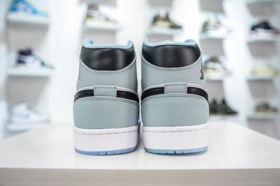 220 原装Air Jordan 1 Mid 中帮篮球鞋 DV1308-104