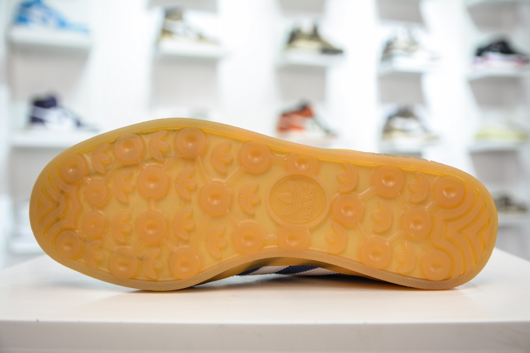 200 CS版纯原 AD Original Gazelle Indoor Trainers 瞪羚室内鞋系列低帮板鞋 HQ8717
