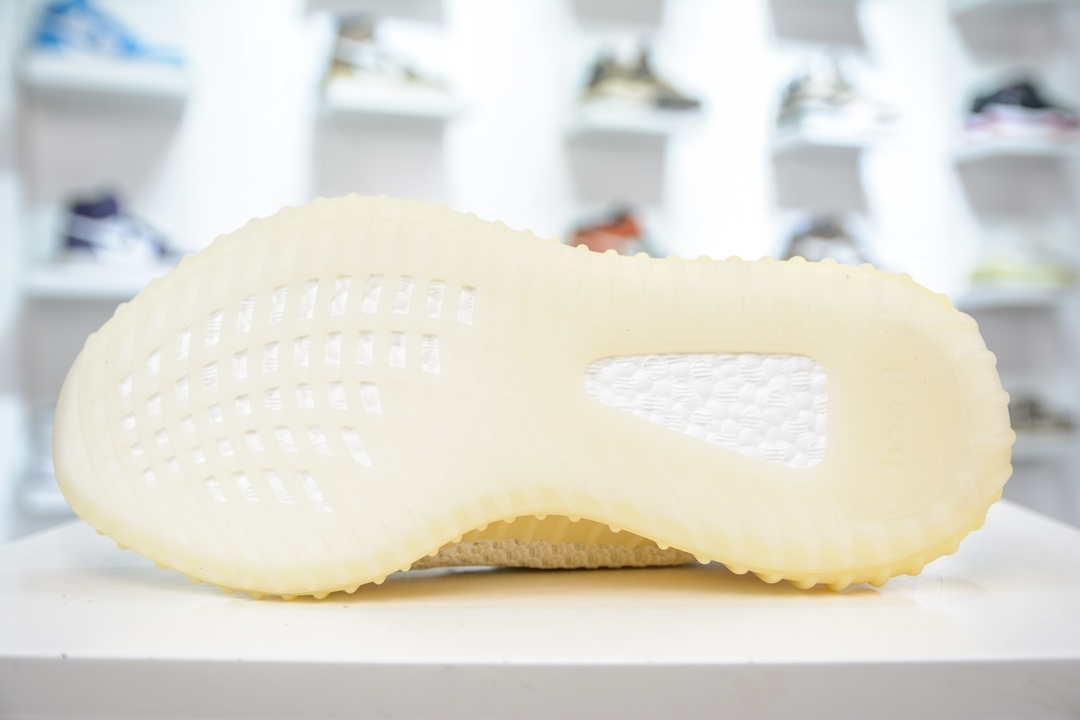 180 Adidas Yeezy Boost 350V2 ”Natural” 米白色 FZ5246