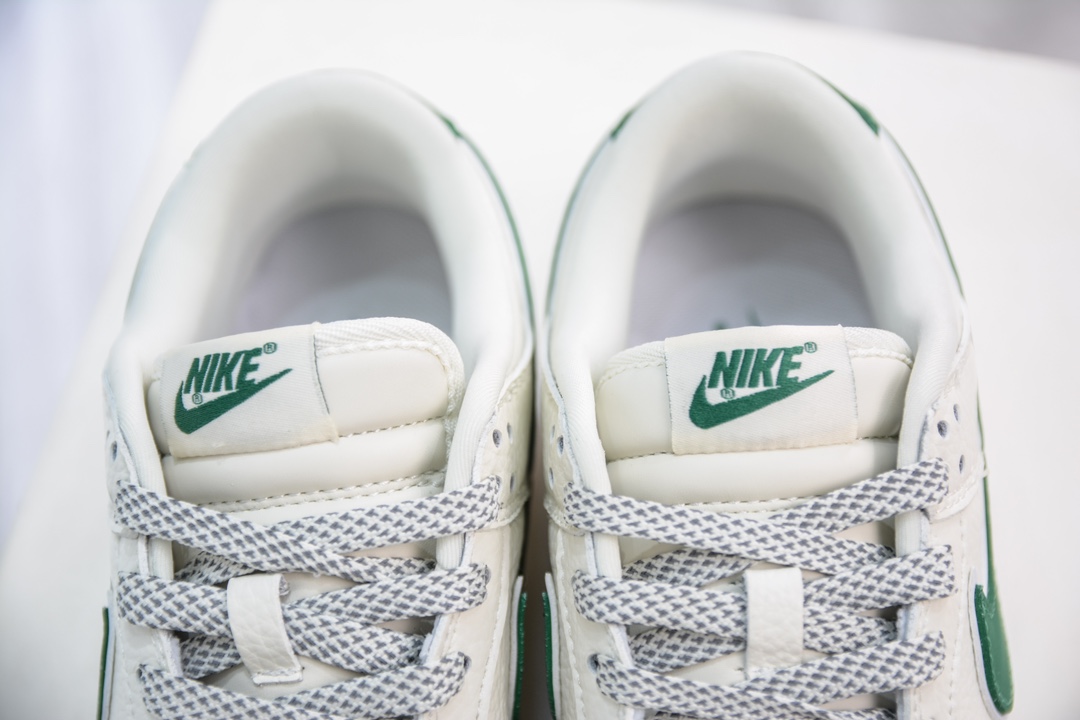 Supreme x Nike Dunk Low Beige Green Hook XH0923-340