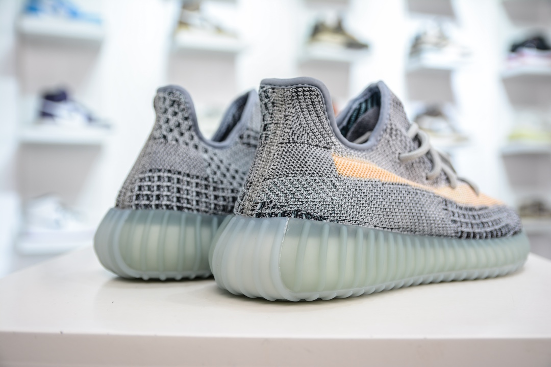 180 Adidas Yeezy Boost 350V2 ”Ash Blue” 水洗丹宁 GY7657