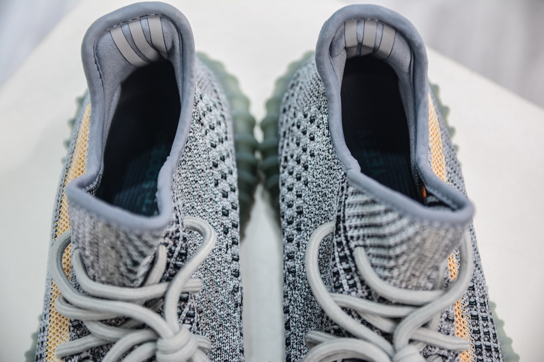180 Adidas Yeezy Boost 350V2 ”Ash Blue” 水洗丹宁 GY7657
