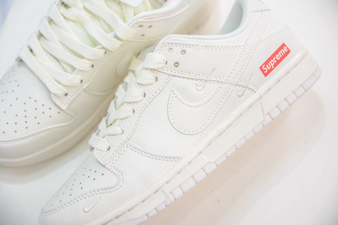 Supreme x Nike Dunk Low Beige Double Hook BB8675-104