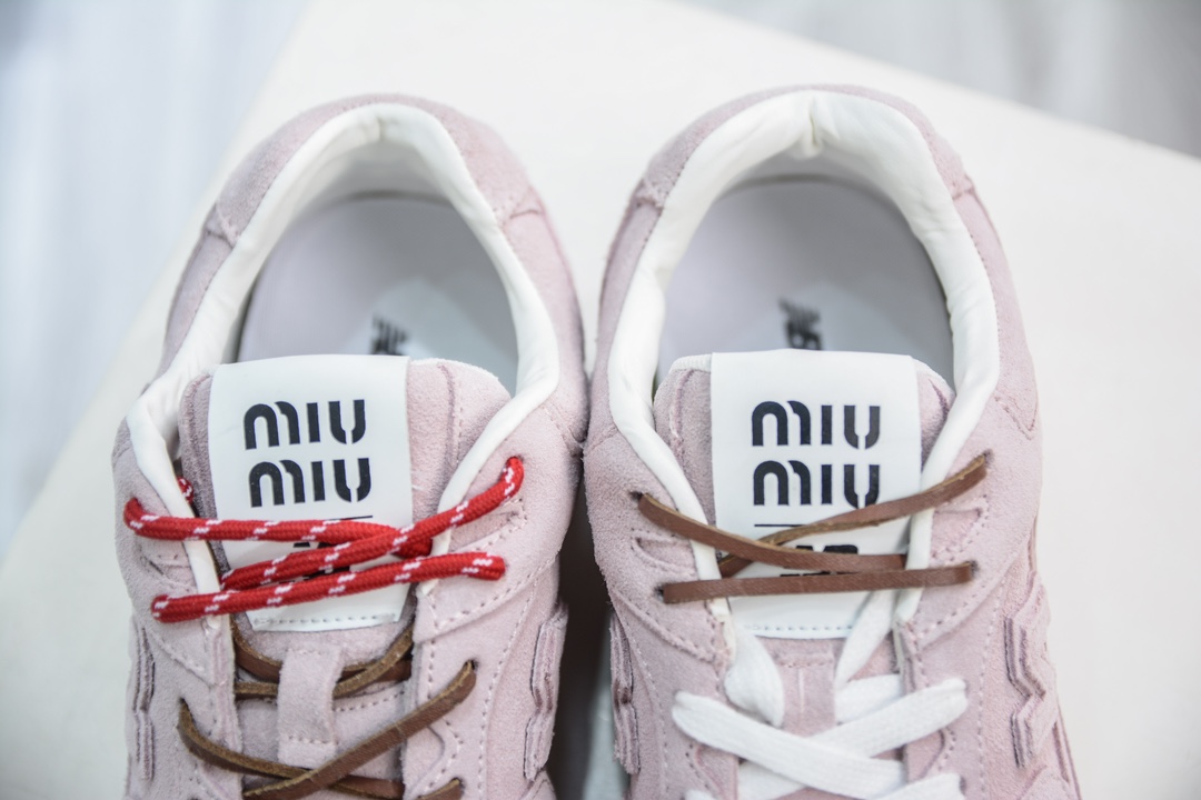 230 缪缪MiuMiu x NB新百伦New Balance 530 SL系列低帮经典复古休闲运动慢跑鞋