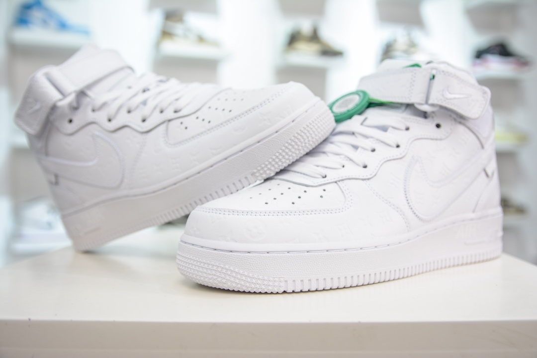 HY version of the original Louis Vuitton x NK Air Force 1 joint Air Force One low-top casual sports sneakers