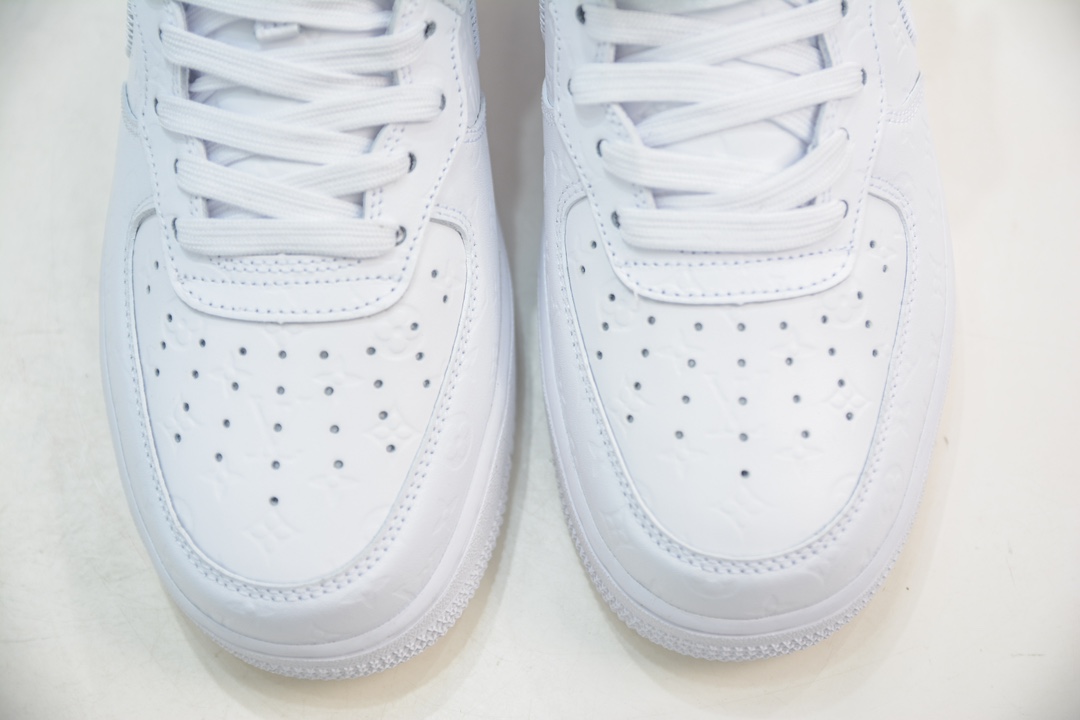 HY version of the original Louis Vuitton x NK Air Force 1 joint Air Force One low-top casual sports sneakers