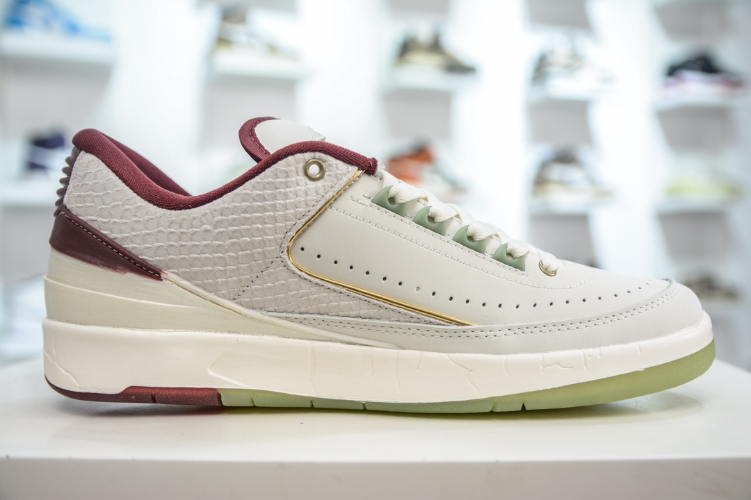 Air Jordan 2 Retro AJ2 Jordan 2 Dragon Year Limited Low-top Basketball Shoes FJ3468-100