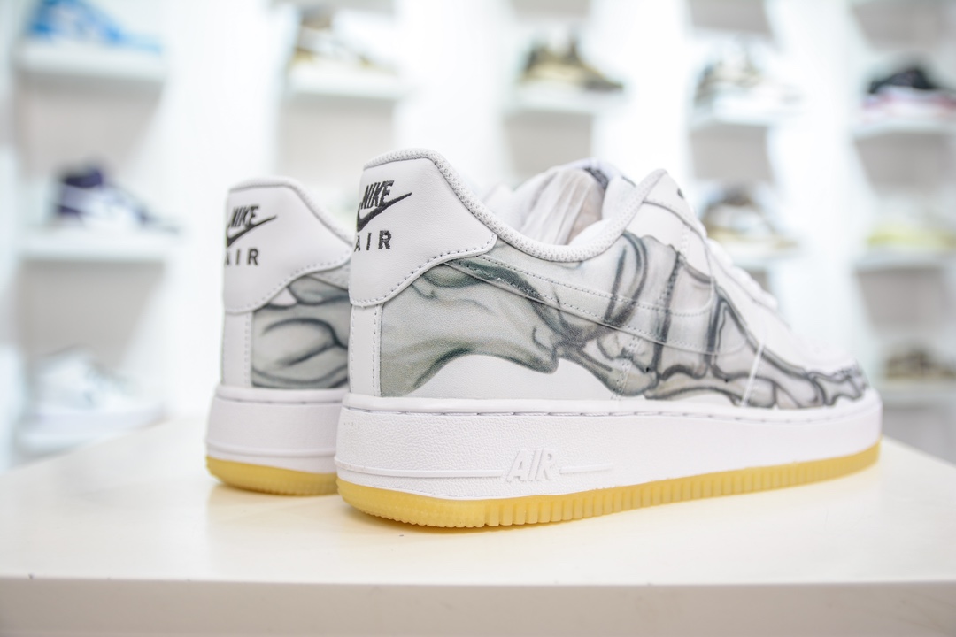 HY version of the original Air Force 1 Low 07 Halloween perspective skeleton luminous bone AF1 Air Force One BQ7541-100