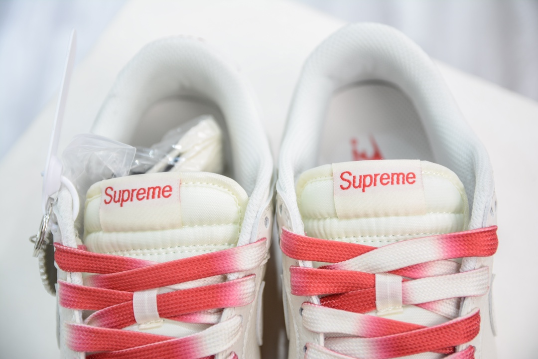Supreme x Nike Dunk Low White and Red BB8675-107