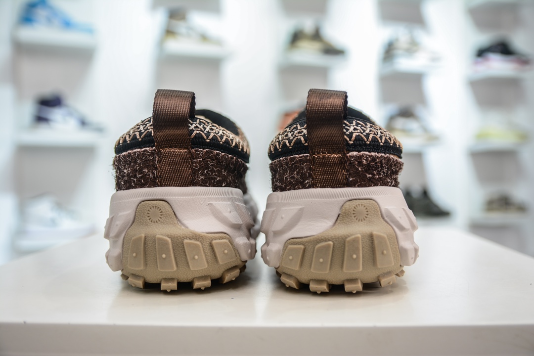 320 UGG 1155650 轮胎底塔斯曼露趾包头凉鞋