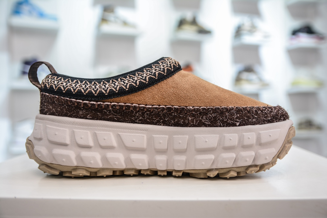 320 UGG 1155650 轮胎底塔斯曼露趾包头凉鞋