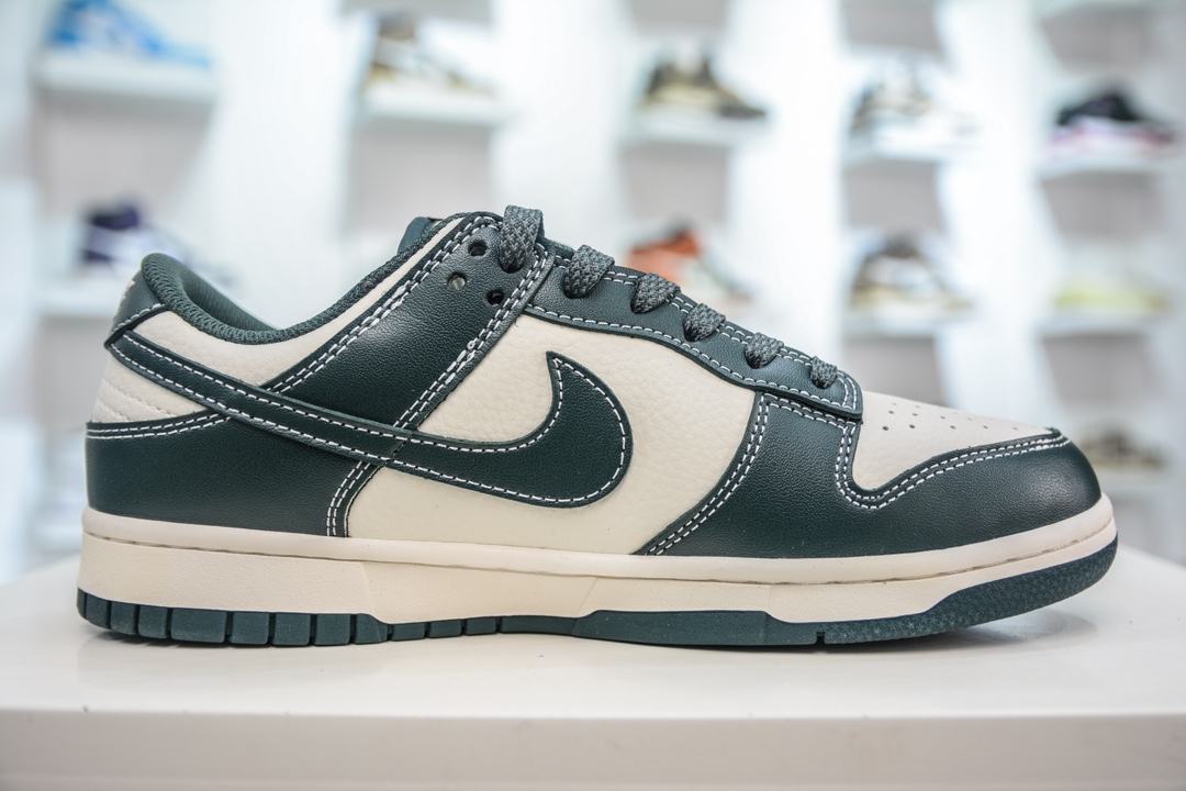 280 Supreme x Nike Dunk Low 藏青满天星 BB9898-003