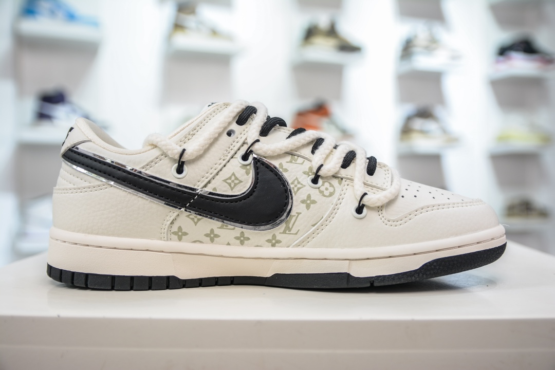 300 Nk SB Dunk Low LV联名-米黑勾银边印花 休闲板鞋  SJ2068-243