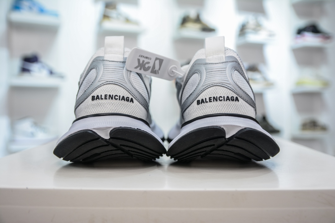 400 纯原版本 12.5代 2024年BALENCIAGA 巴黎世家 轻便透气跑鞋