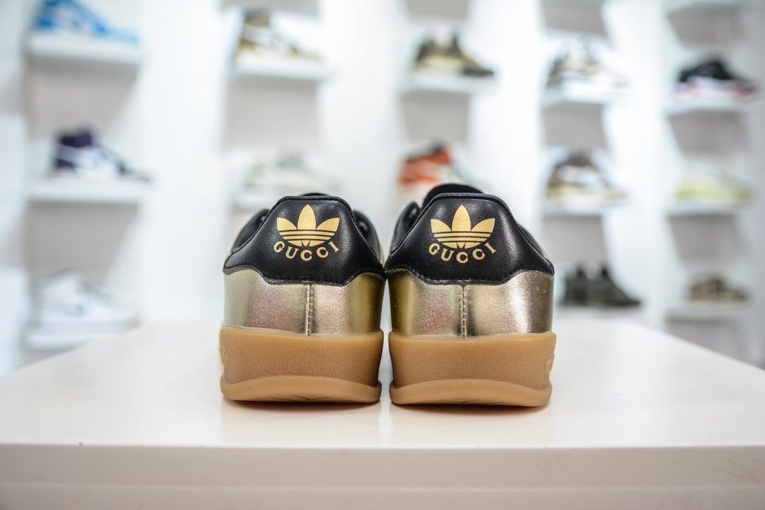 150 Adidas x GUCCI 重磅联名 三叶草logo与标志性三条杆为设计元素