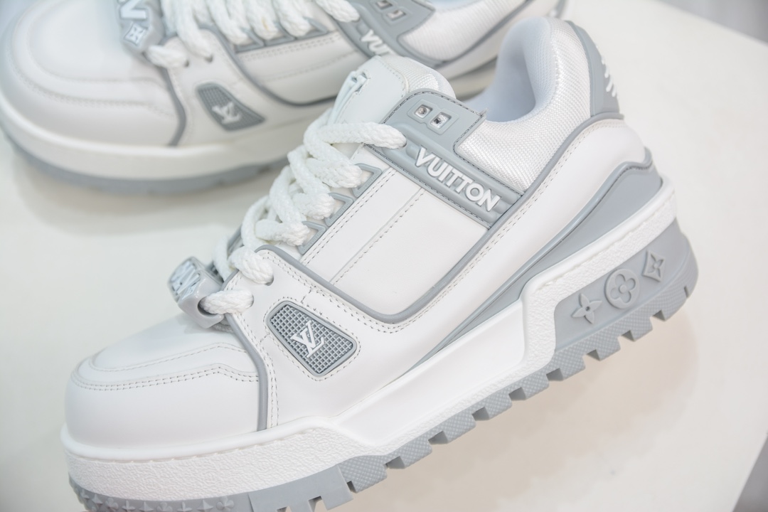 520 Louis Vuitton 路易威登 LV Trainer 小胖汀低帮休闲板鞋