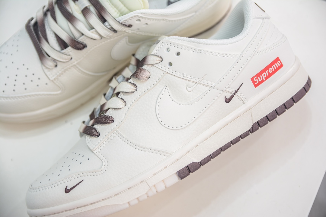 280 Supreme x Nike Dunk Low 白棕双拼  BB8675-106