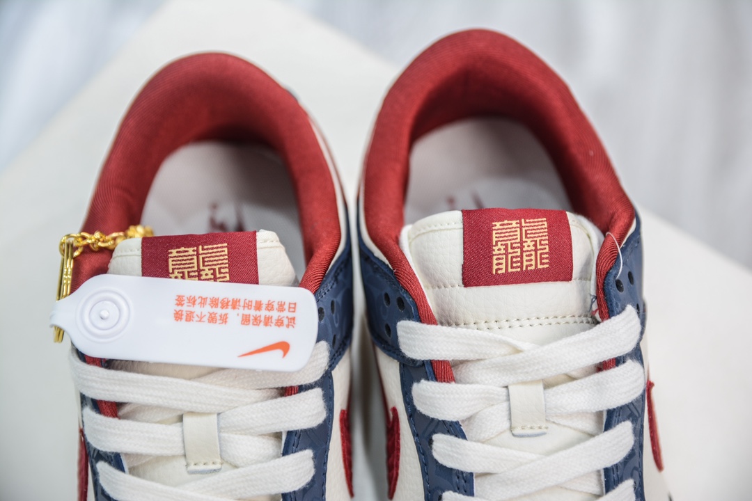 300 Nike Dunk Low 龙年限定 暗纹 蓝红勾  DQ1098-365