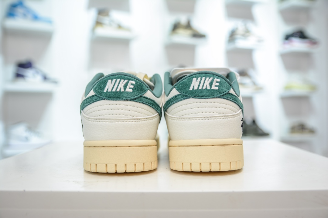 280 Nike SB Dunk Low 斯图西联名 CF3688-006