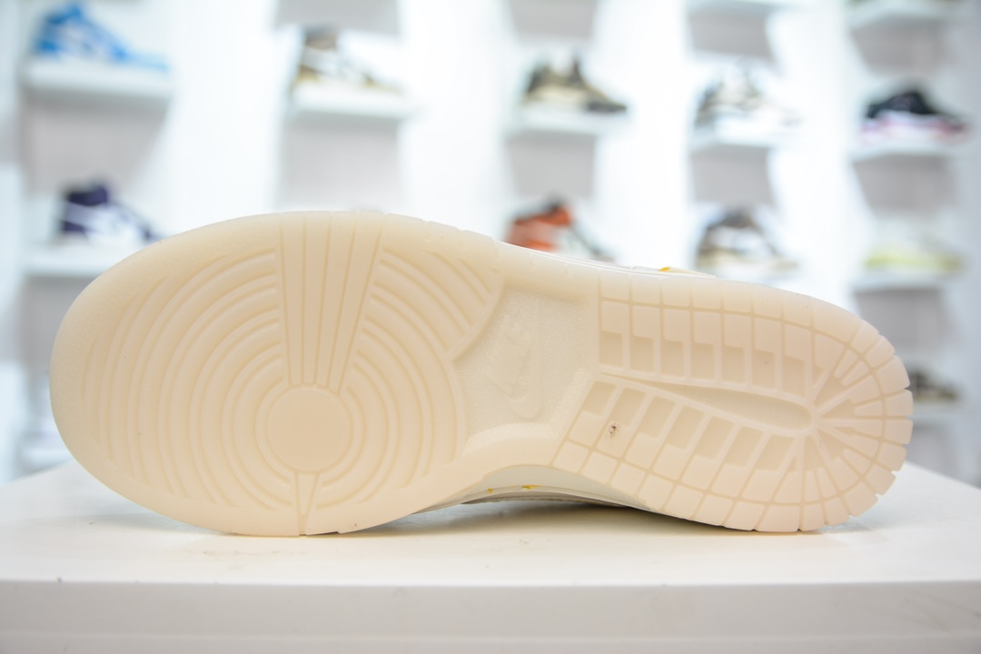 280 Nike SB Dunk Low 米白浅黄珠光满天星 XB3802-347
